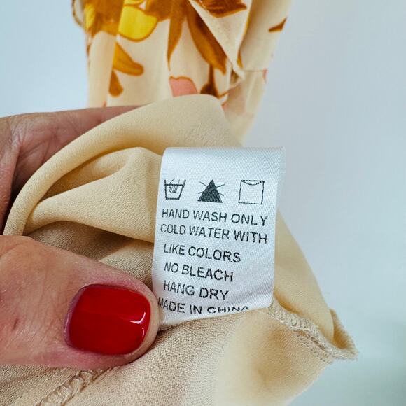 VICI Beige Floral Ruffle Maxi Dress Women’s Size Medium Boho Flutter Sleeve - Picture 8 of 10